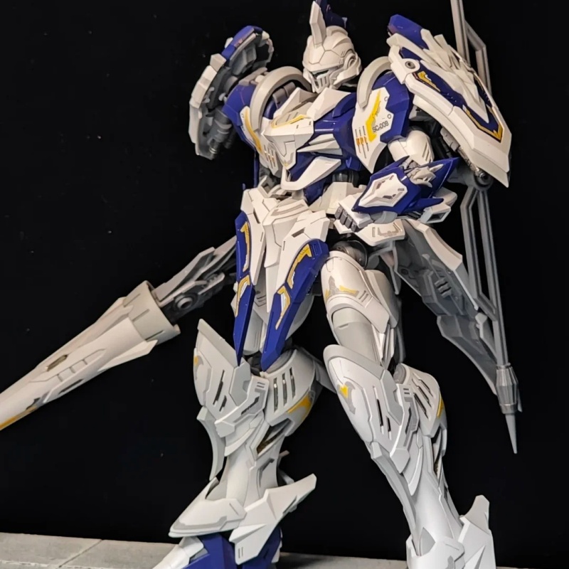 SNAA Bedivere Rampage Lion mod - огляд і ціна Model Kit Snaa