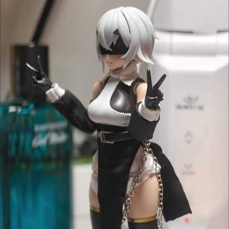 1/12 Scale Colored Off Shoulde - огляд і ціна Model Kit Girl