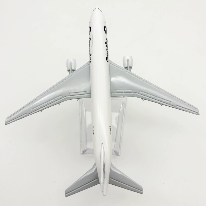 16cm Georgia B767 Toy Airplane - огляд і ціна Model Kit Airplane
