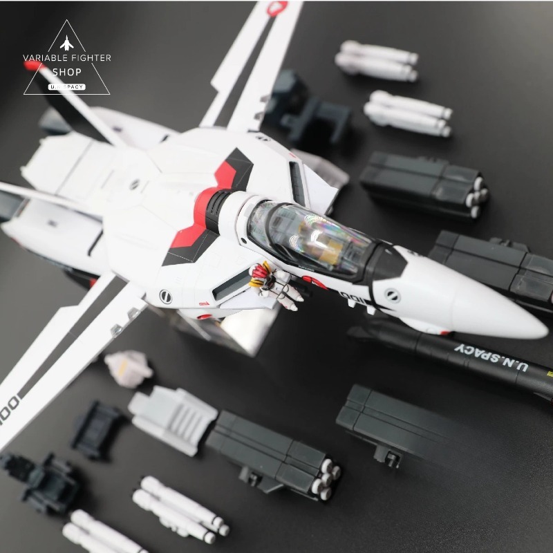 Macross VF-1S Ichijyo's Valkyr - огляд і ціна Model Kit Valkyrie