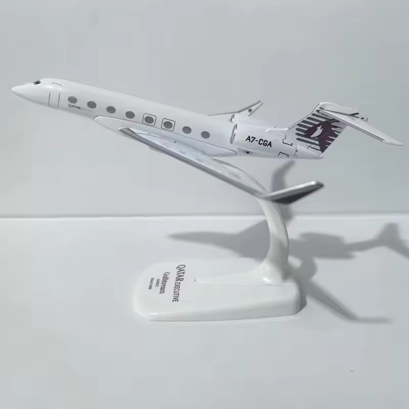 1/200 Scale Qatar Airways Gulf - огляд і ціна Model Kit Airplane