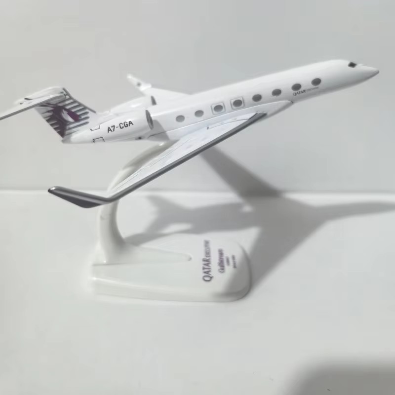 1/200 Scale Qatar Airways Gulf - огляд і ціна Model Kit Airplane